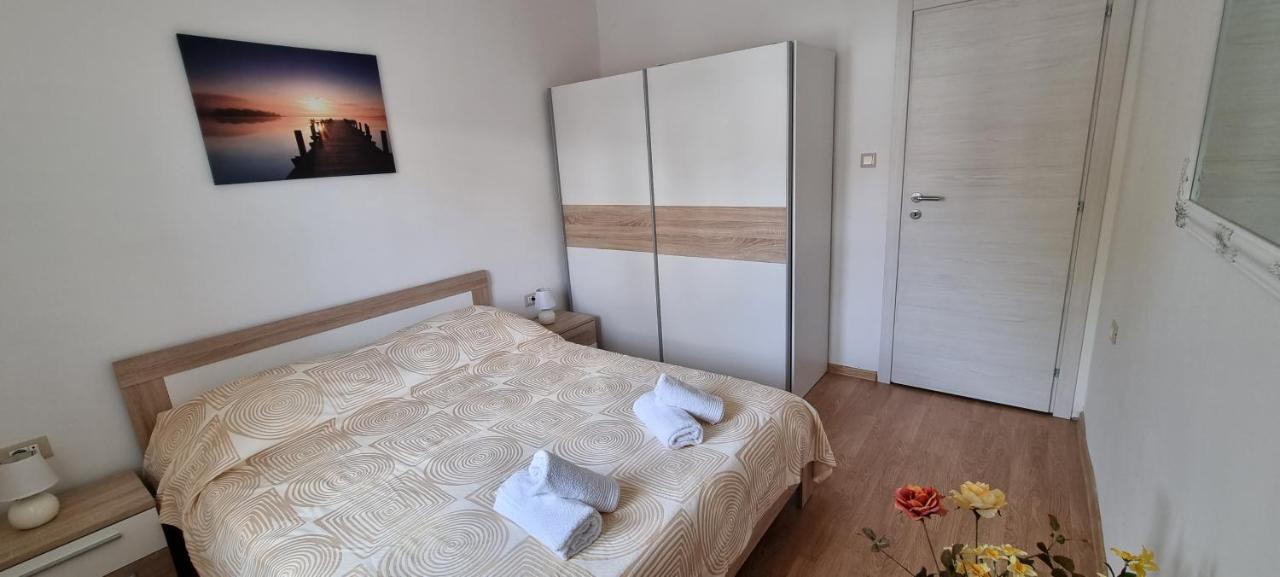 N&G Apartments Rovinj Exterior photo